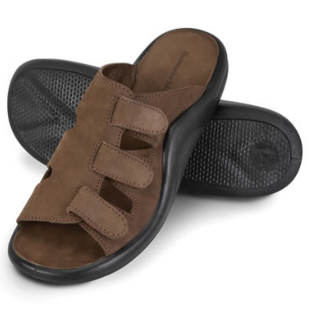 New Boys Hammacher Schlemmer Nubuck Leather Slide Sandals Size 36/4 US